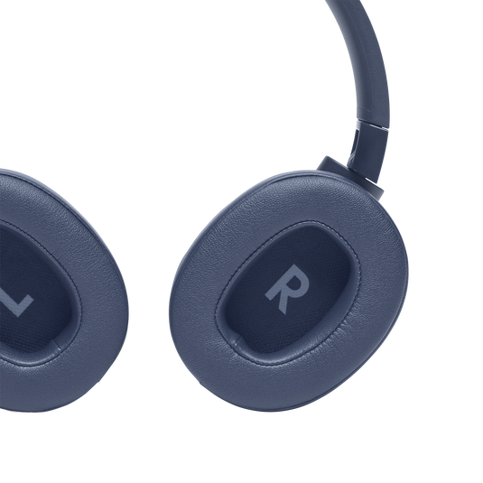 JBL Tune 710BT - Blue - Wireless Over-Ear Headphones - Detailshot 2 image number null